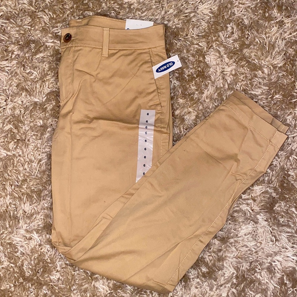 Old Navy Khaki Pants - Size 6